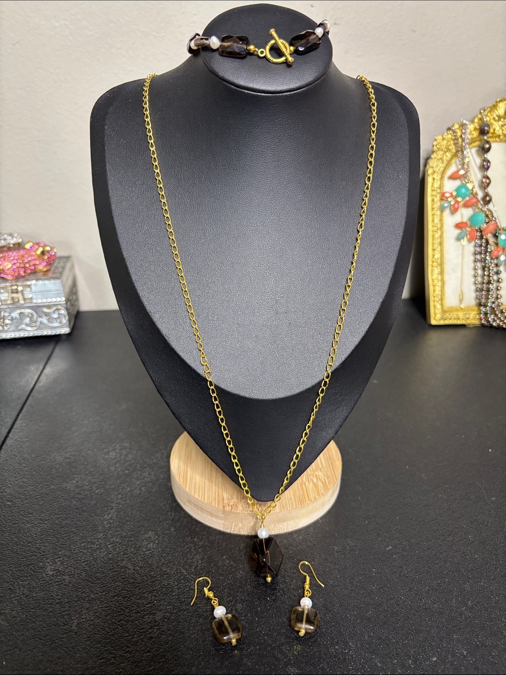 Fashion Gold-Tone Brown Glass Pendant Necklace, Bracelet & Earring Set